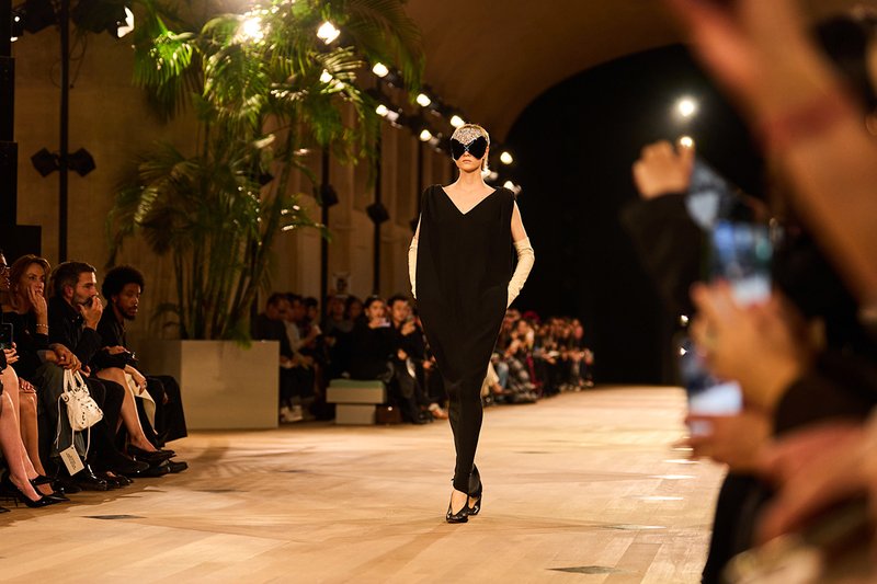 A sublime Pierpaolo Piccioli makes Balenciaga 'chic' again