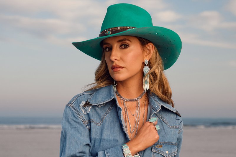 Lainey Wilson to launch collection with The Jewelry Group