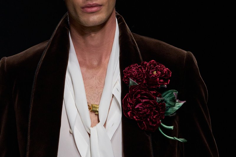 Milan menswear shows add bling with brooches