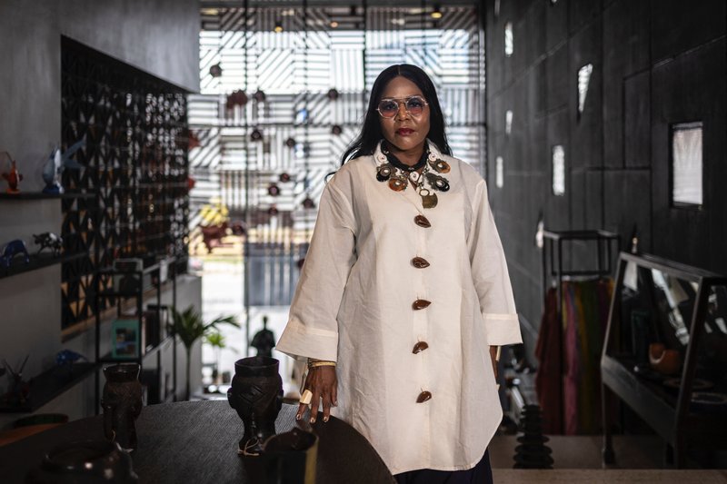 Nigerian designer pushes 'Afro-lux' onto the global fashion scene