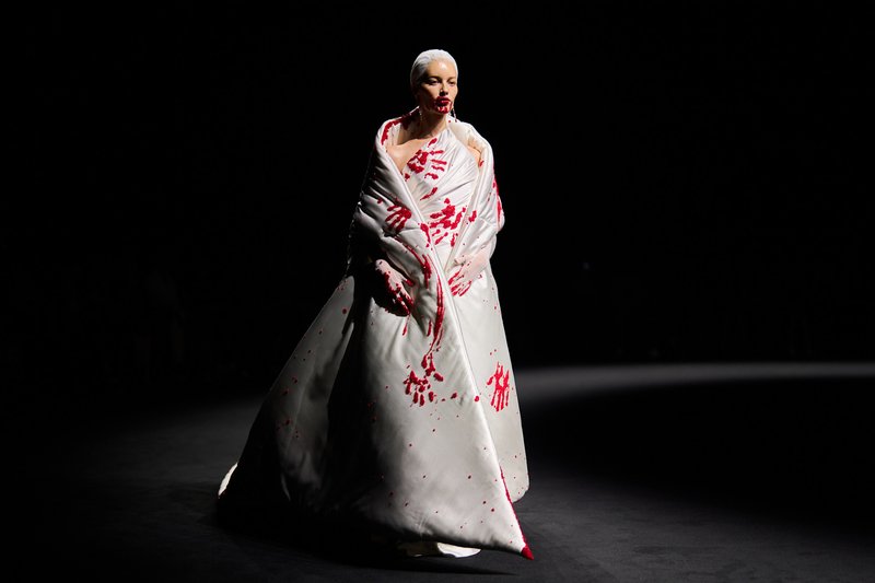 Robert Wun unveils theatrical silhouettes at Haute Couture Week