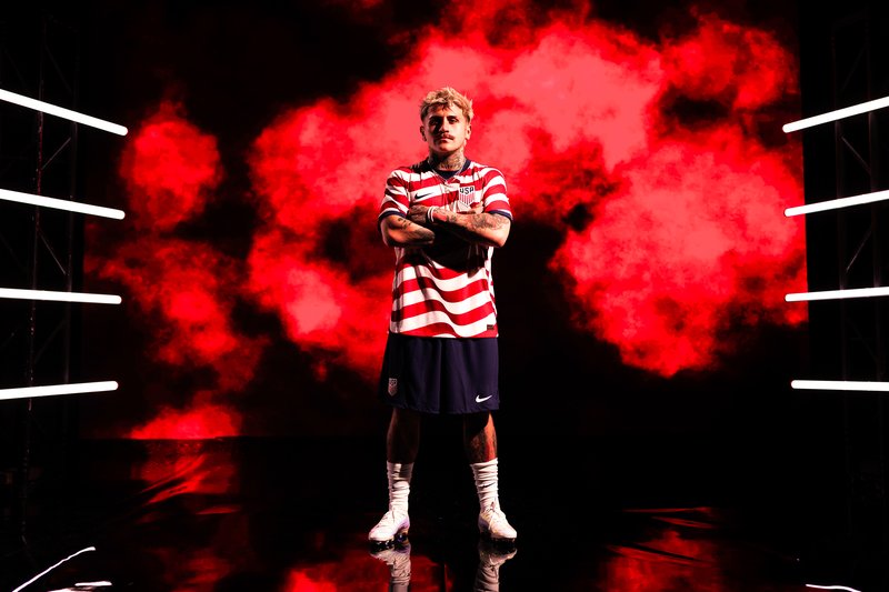 U.S. Soccer unveils new team kits ahead of FIFA World Cup
