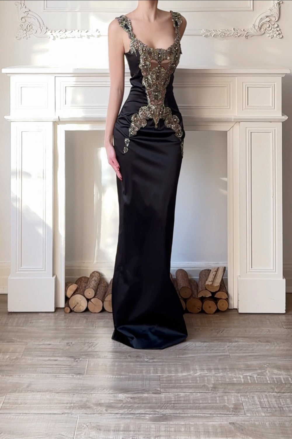 Black Diamond Diva: The Ultimate Black That Commands Every Room