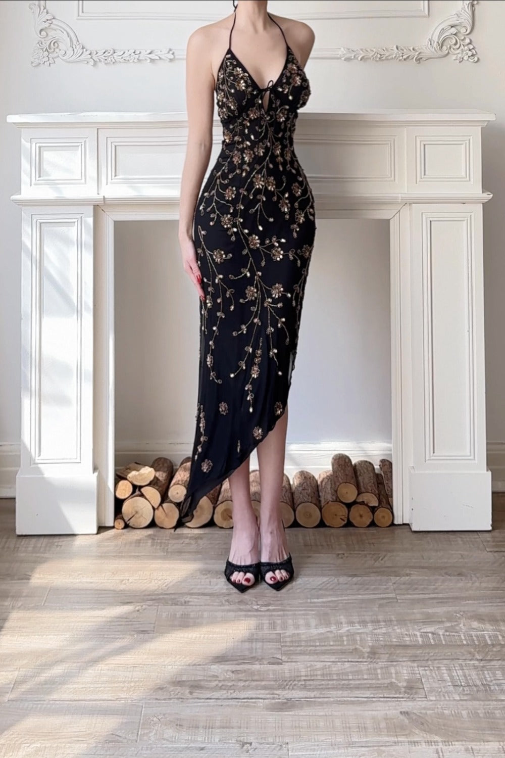 Gilded Pearl Flower: Understated Luxury Blooming Quietly