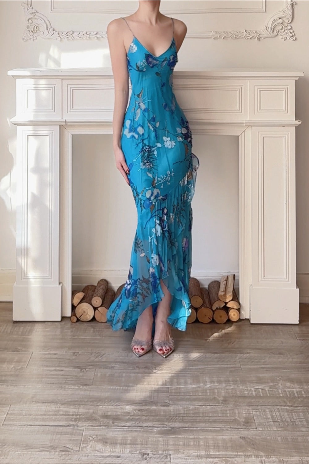 Winter Palace: Icy Blue Glittering Like Frost