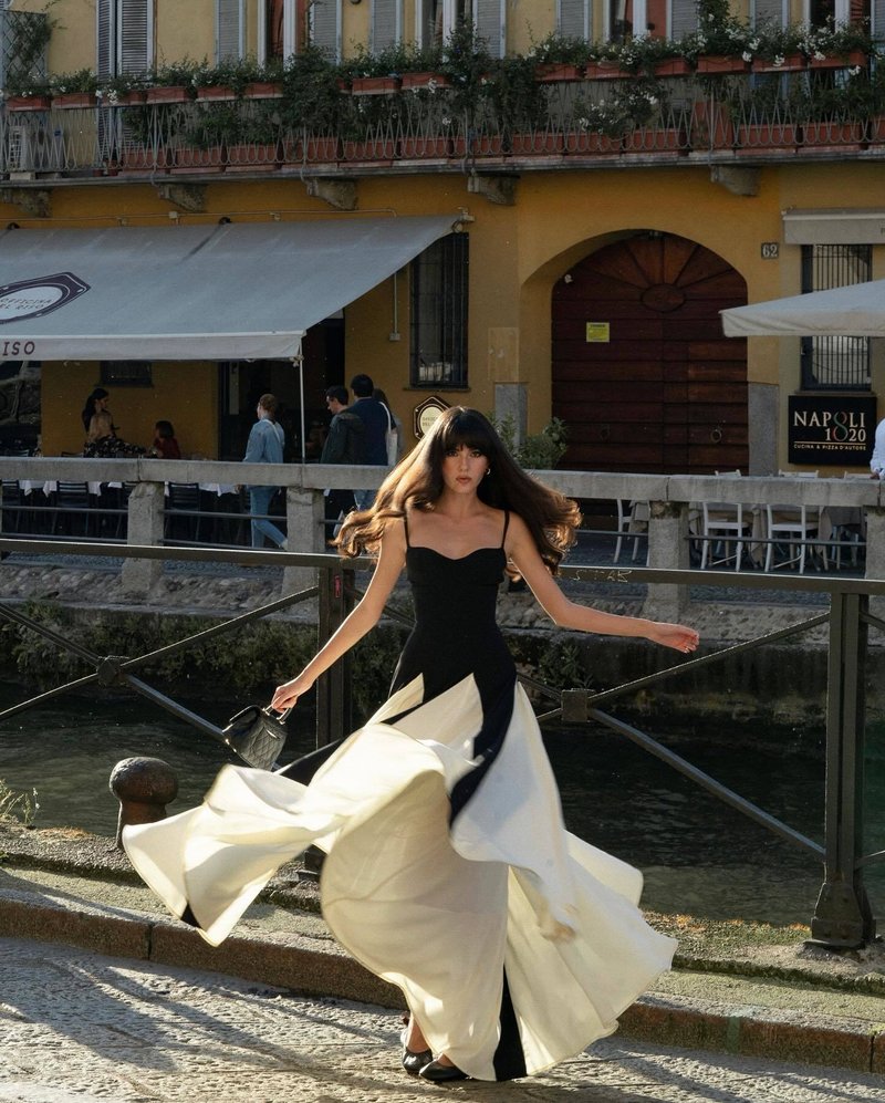 Black and Ivory Split Maxi Dress H6487
