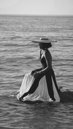 Black and Ivory Split Maxi Dress H6487
