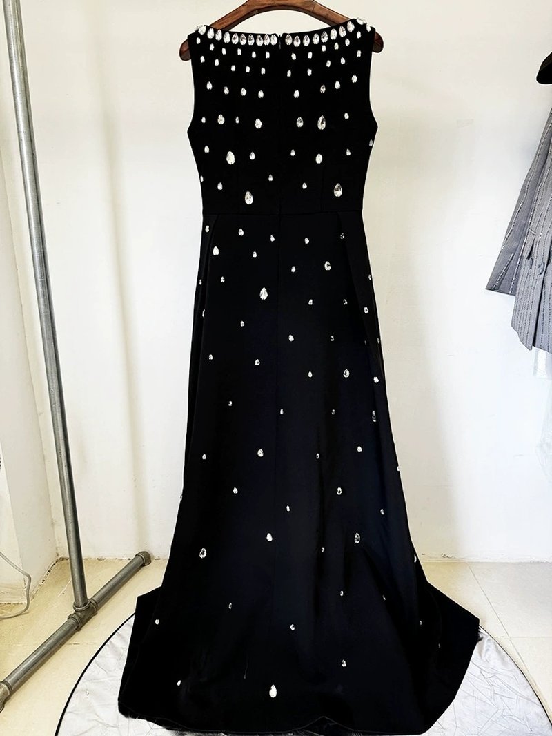 Black Embellished Sleeveless Maxi Dress H6586