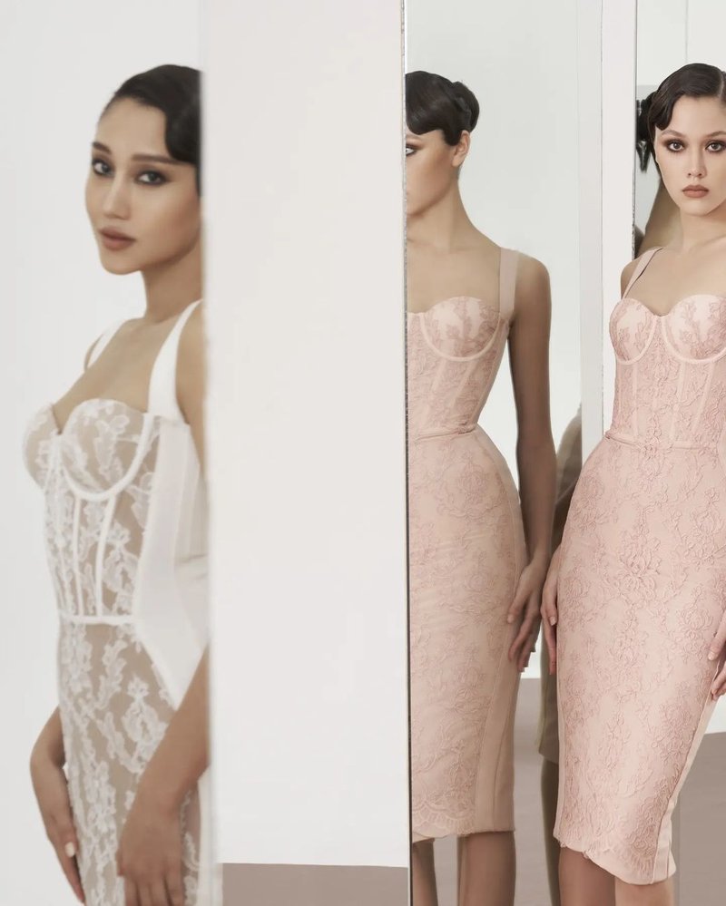 Black Lace Sheer Corset Midi Dress H5983