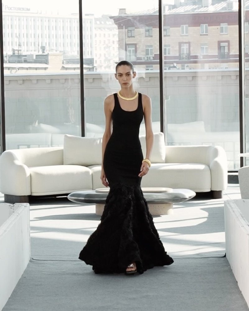 Black Rose Embellished Mermaid Gown H6845