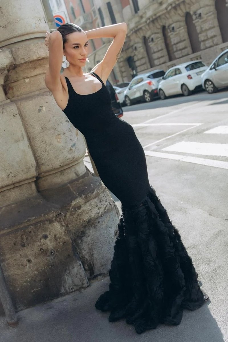 Black Rose Embellished Mermaid Gown H6845