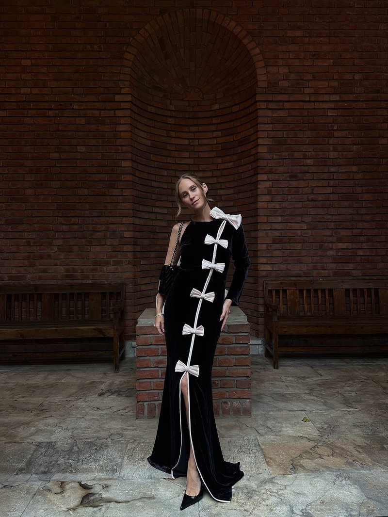 Black Velvet Bow Front Maxi Dress H7064
