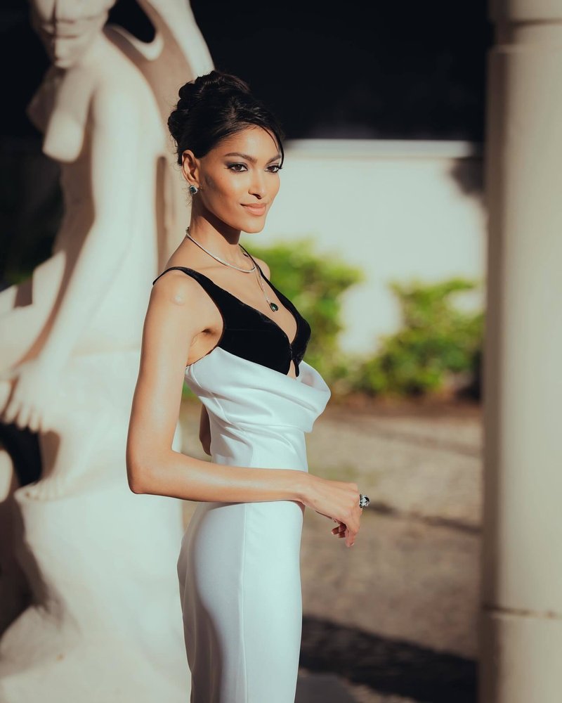 Black Velvet White Satin Mermaid Gown H6517