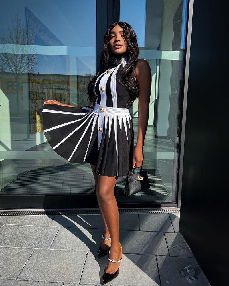 Black White Striped Pleated Mini Dress H6342