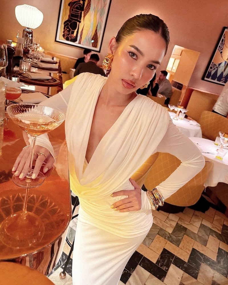 Deep V-Neck Draped Maxi Dress H6657