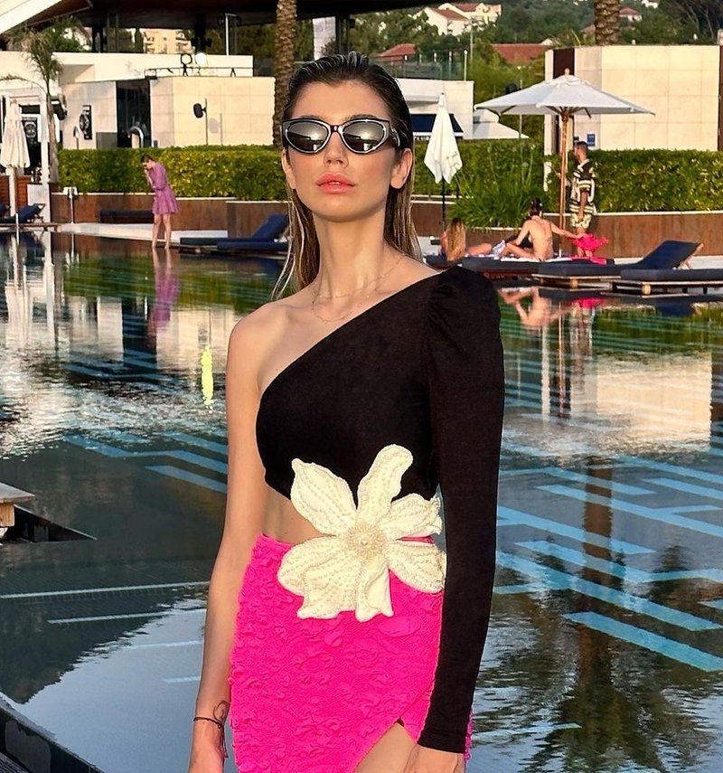 Deep V Neck Long Sleeve Crop Top with High Slit Maxi Skirt Set H6076