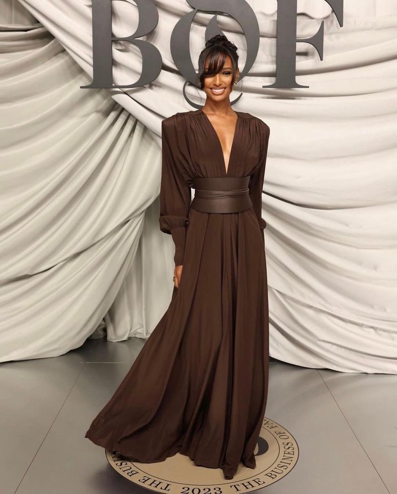 Deep V-Neck Pleated Maxi Dress H6180