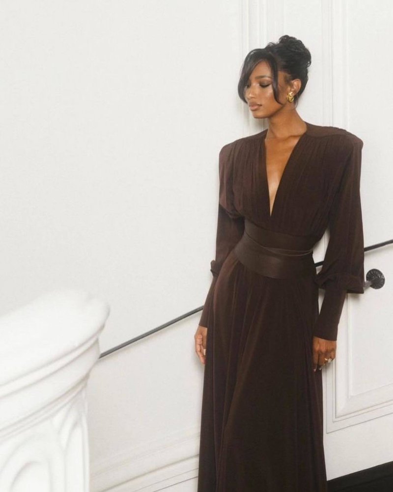 Deep V-Neck Pleated Maxi Dress H6180