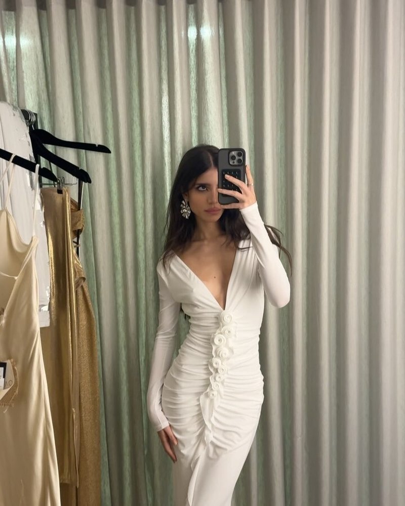 Deep V-Neck Ruched White Maxi Dress H6722