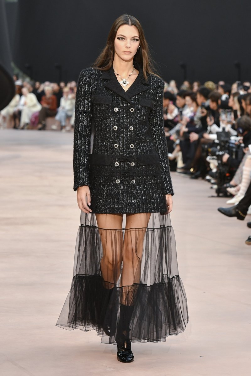 Double-Breasted Tweed Coat with Tulle Skirt H7128