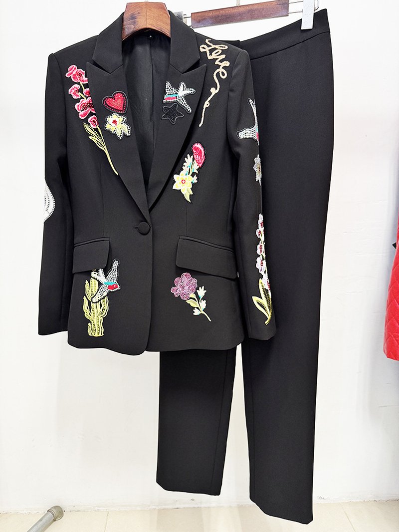 Embroidered Floral Black Tuxedo Suit H7041
