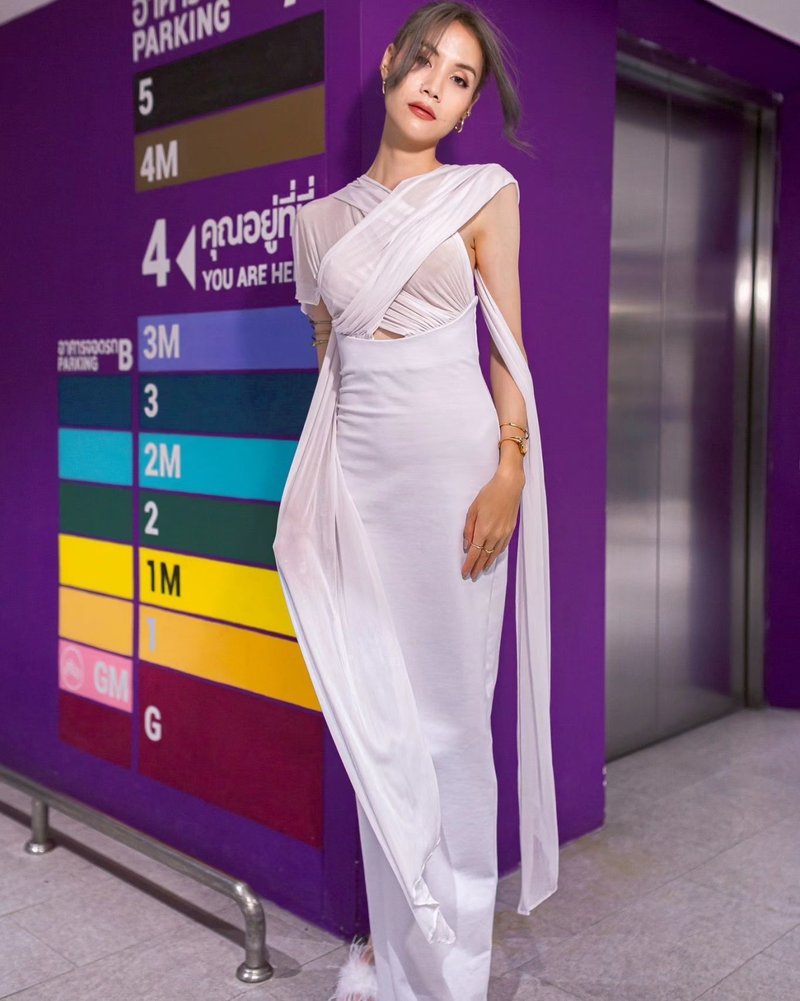 Halter Neck Draped White Maxi Dress H6426