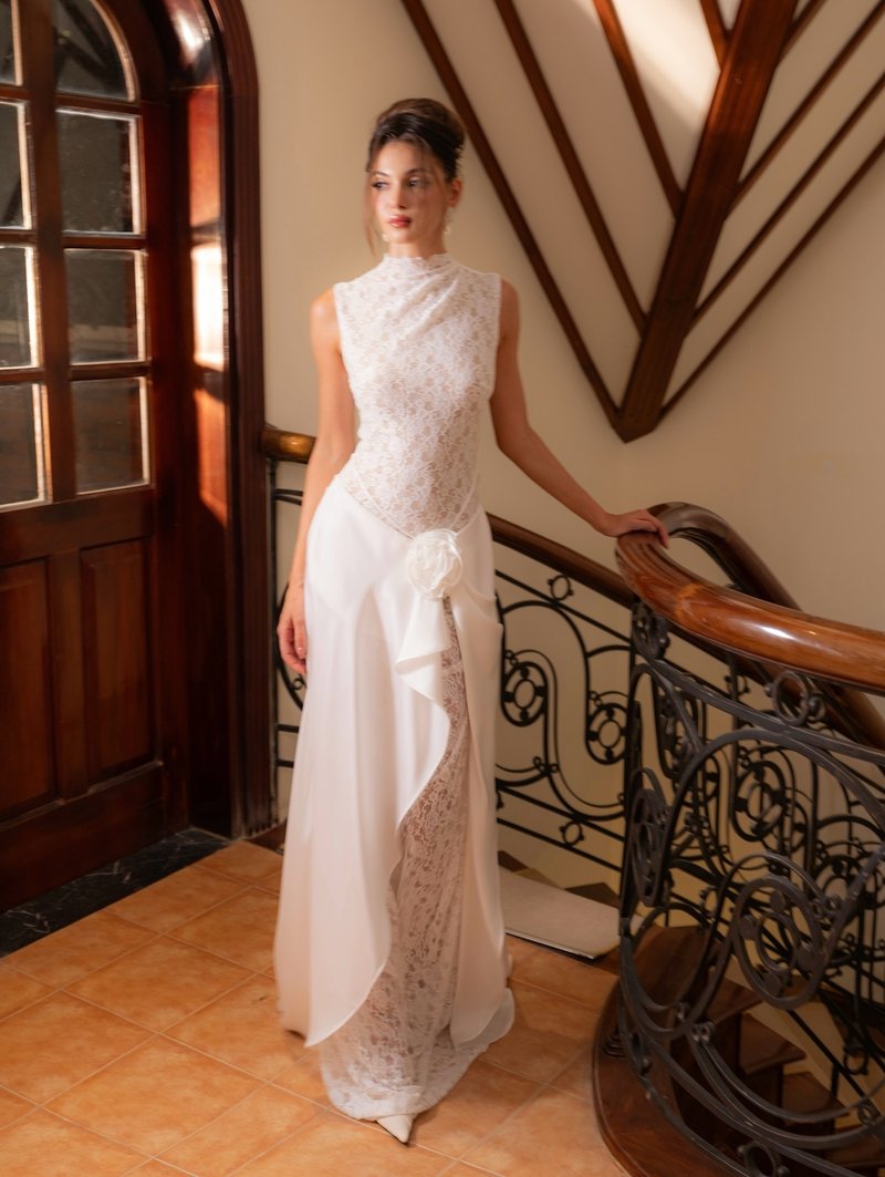 High Neck Lace Sheath Wedding Dress H7034