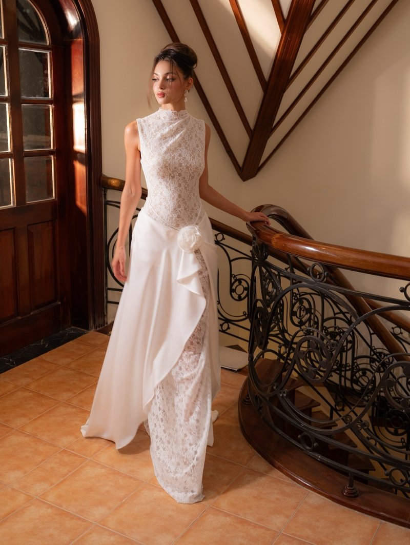 High Neck Lace Sheath Wedding Dress H7034