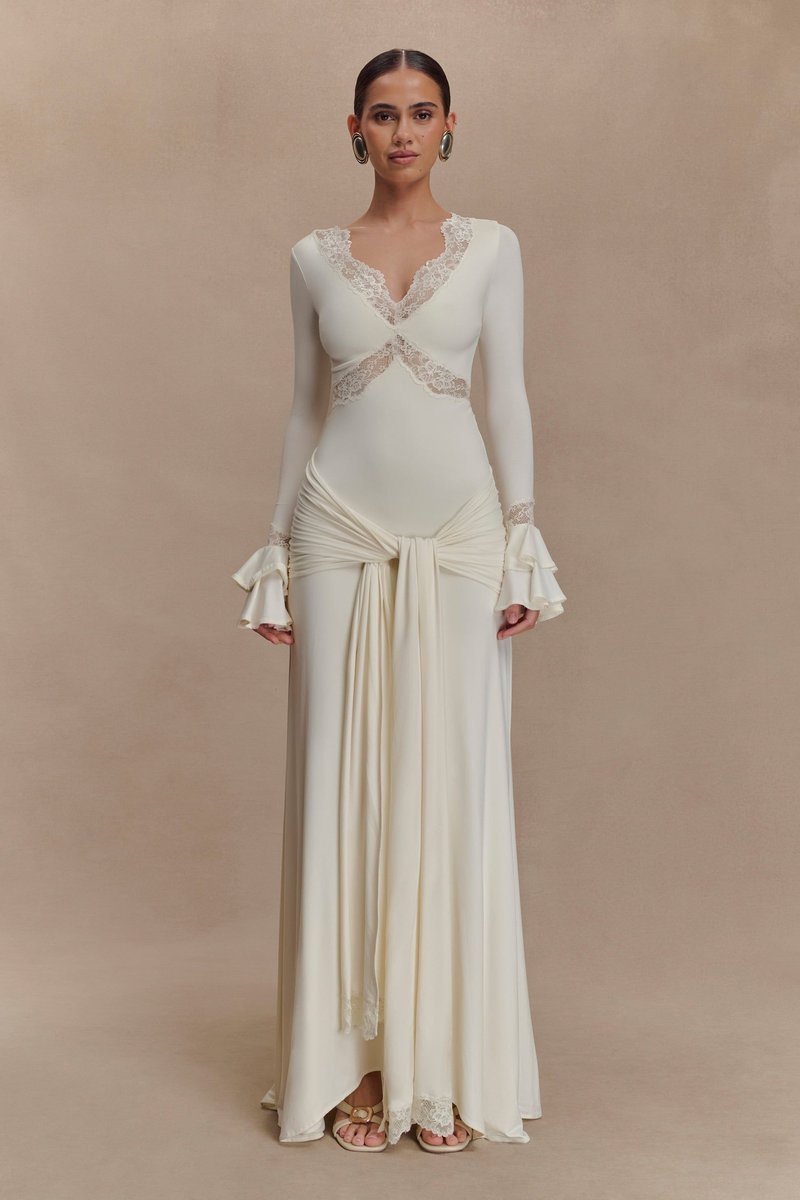Lace Trim V-Neck Long Sleeve Gown H7148
