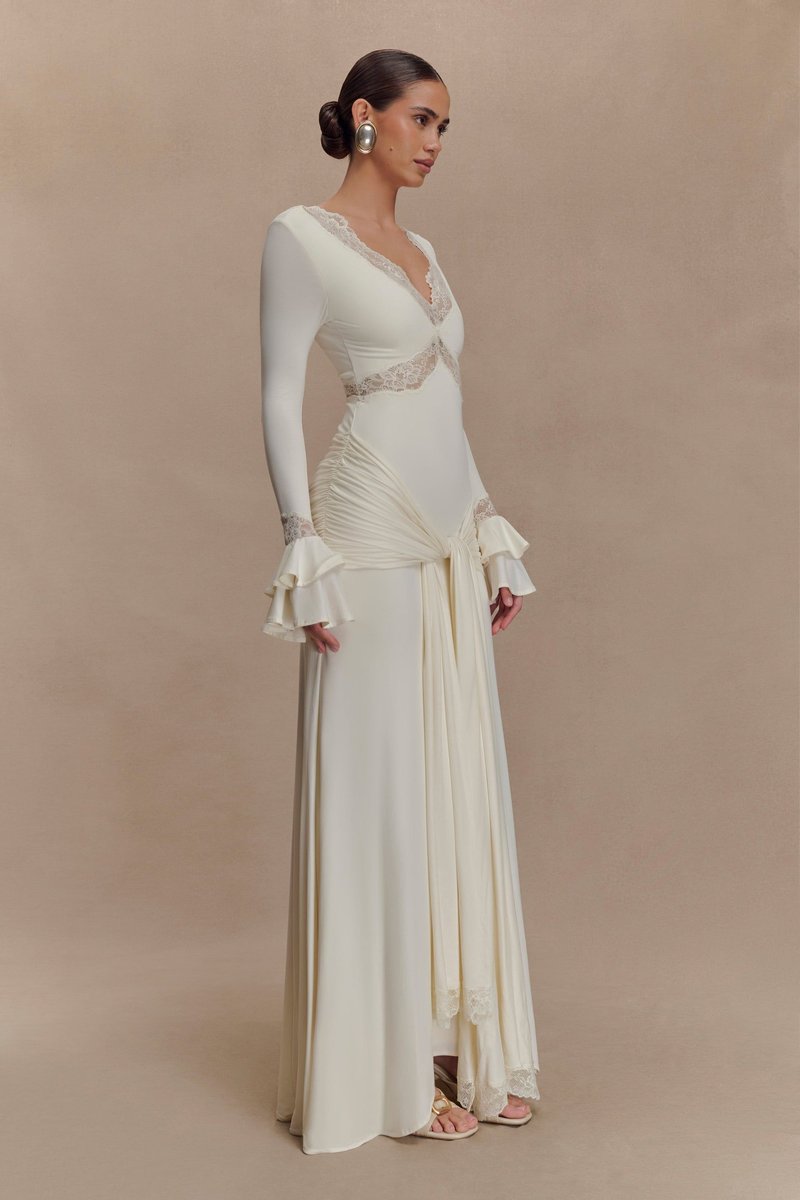 Lace Trim V-Neck Long Sleeve Gown H7148