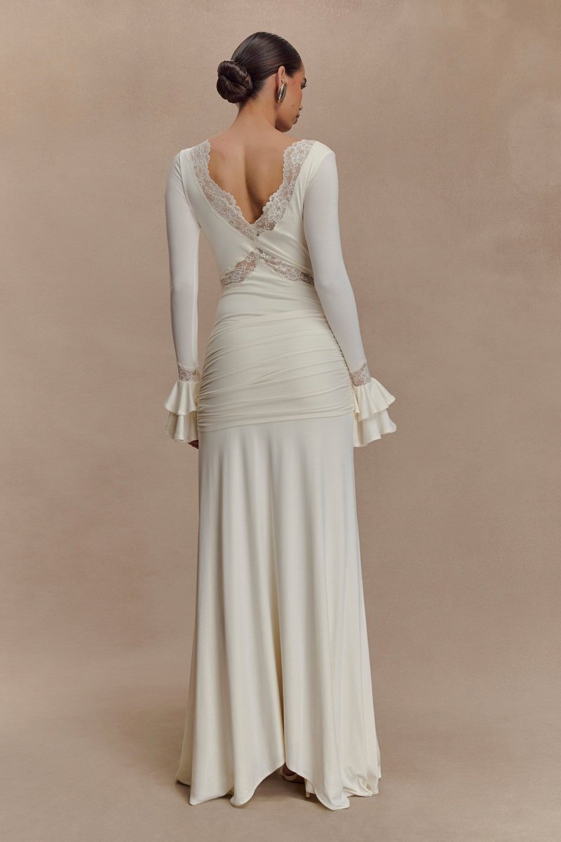 Lace Trim V-Neck Long Sleeve Gown H7148