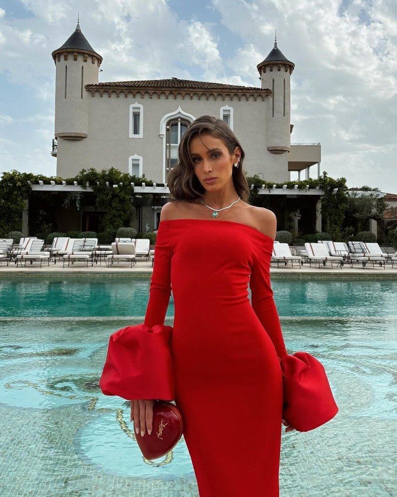 Off Shoulder Bell Sleeve Red Gown H6511