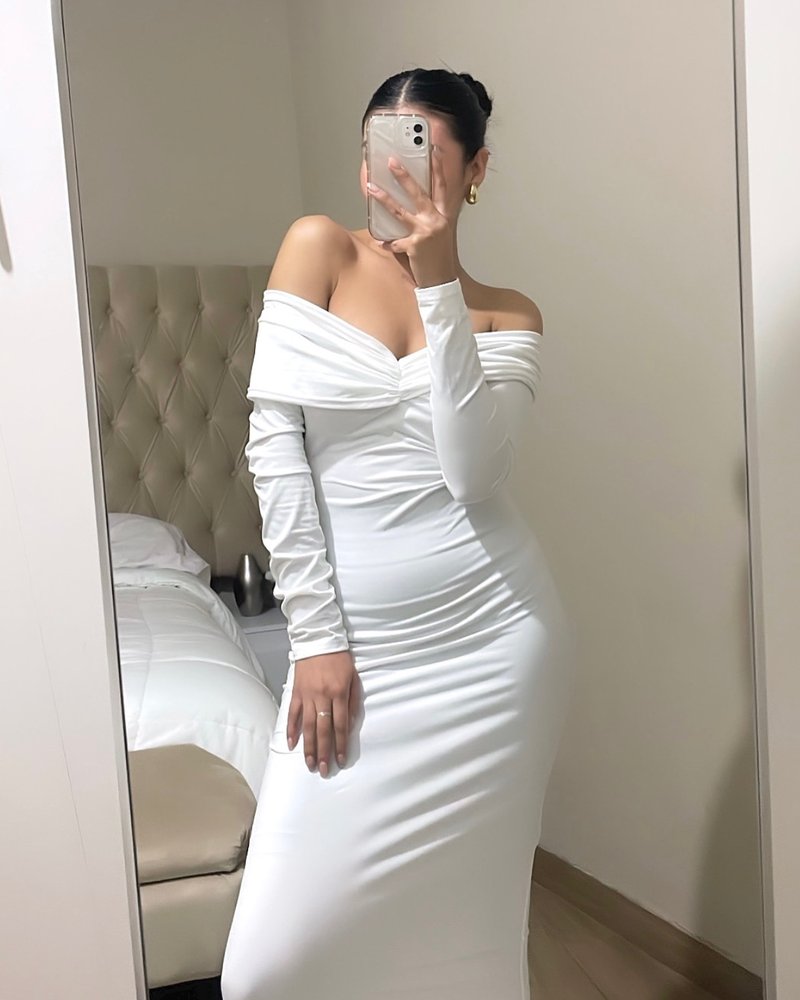 Off-Shoulder Pleated Long Sleeve Dress H6167