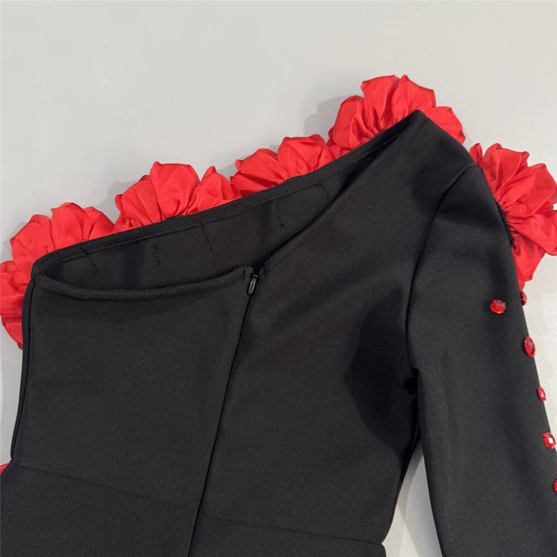 Off-Shoulder Red Flower Embellished Gown H6823