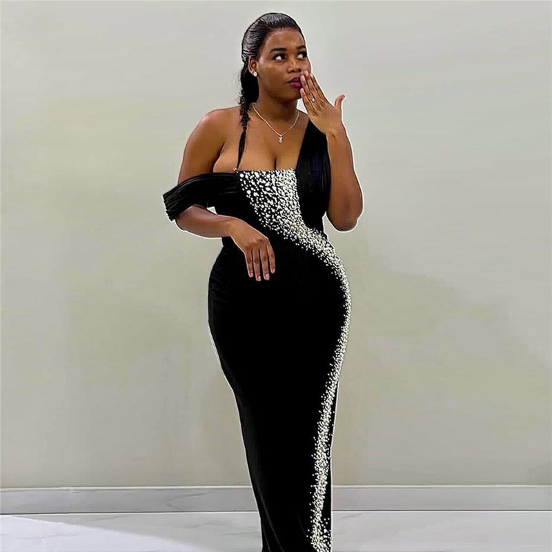 Off-Shoulder Sequin Maxi Dress H6806
