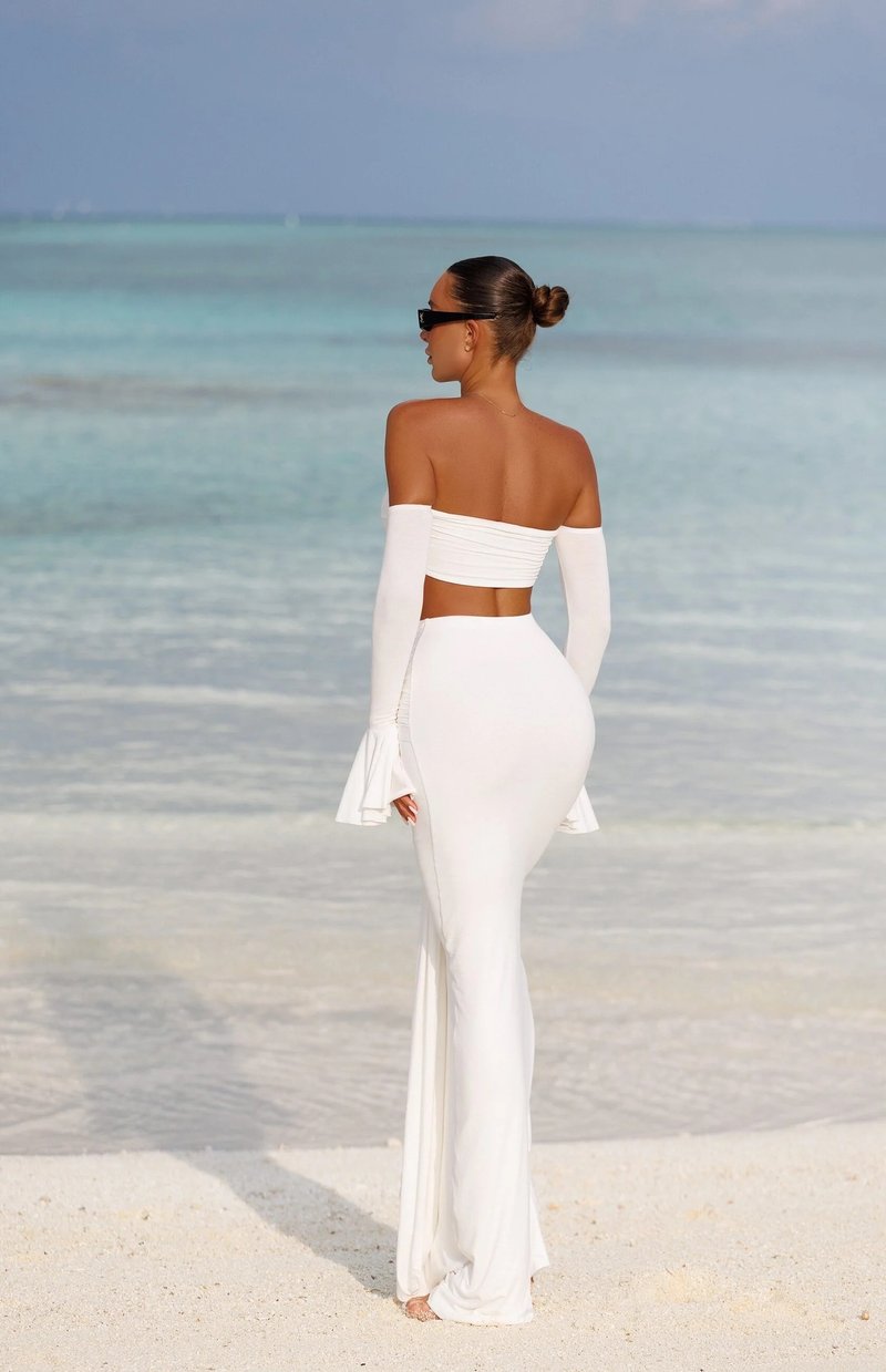 Off Shoulder White Maxi Dress H6899