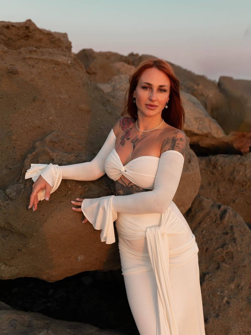 Off Shoulder White Maxi Dress H6899