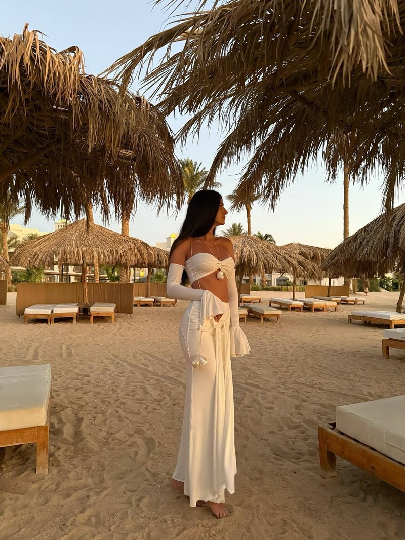 Off Shoulder White Maxi Dress H6899