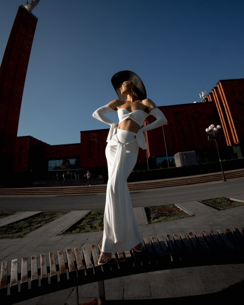Off Shoulder White Maxi Dress H6899