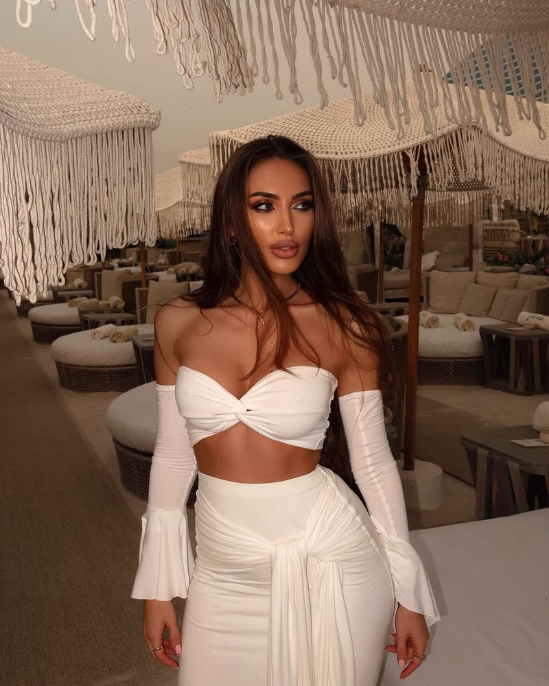 Off Shoulder White Maxi Dress H6899