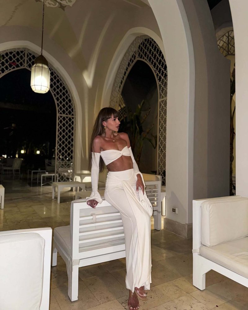 Off Shoulder White Maxi Dress H6899