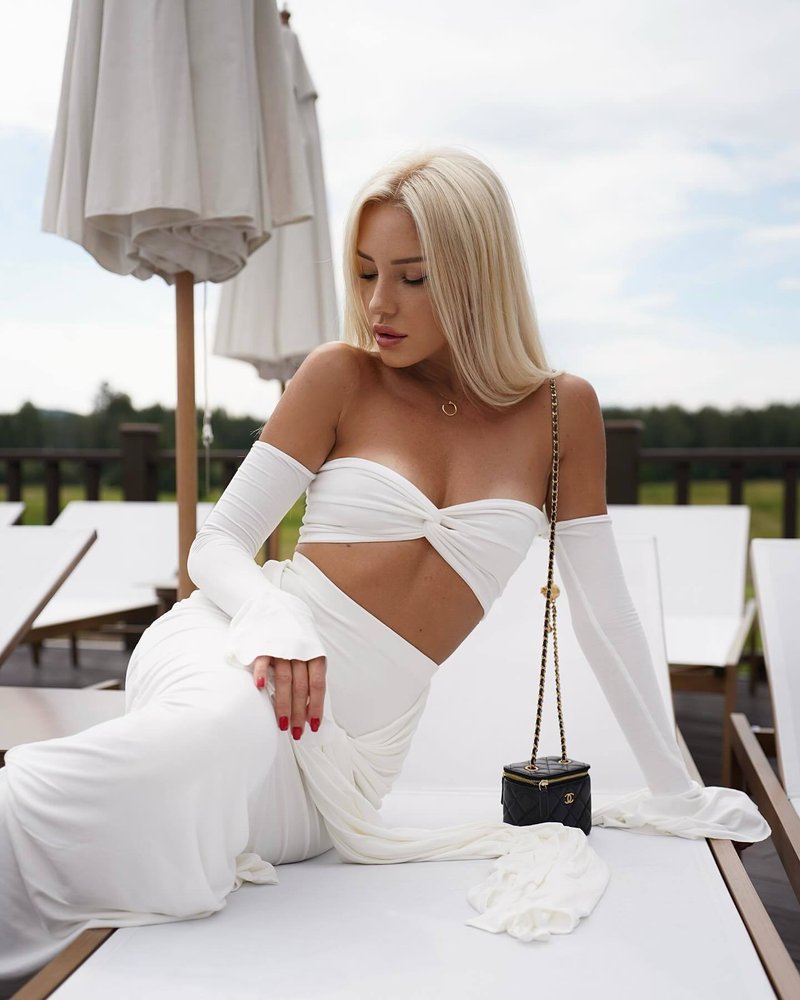 Off Shoulder White Maxi Dress H6899