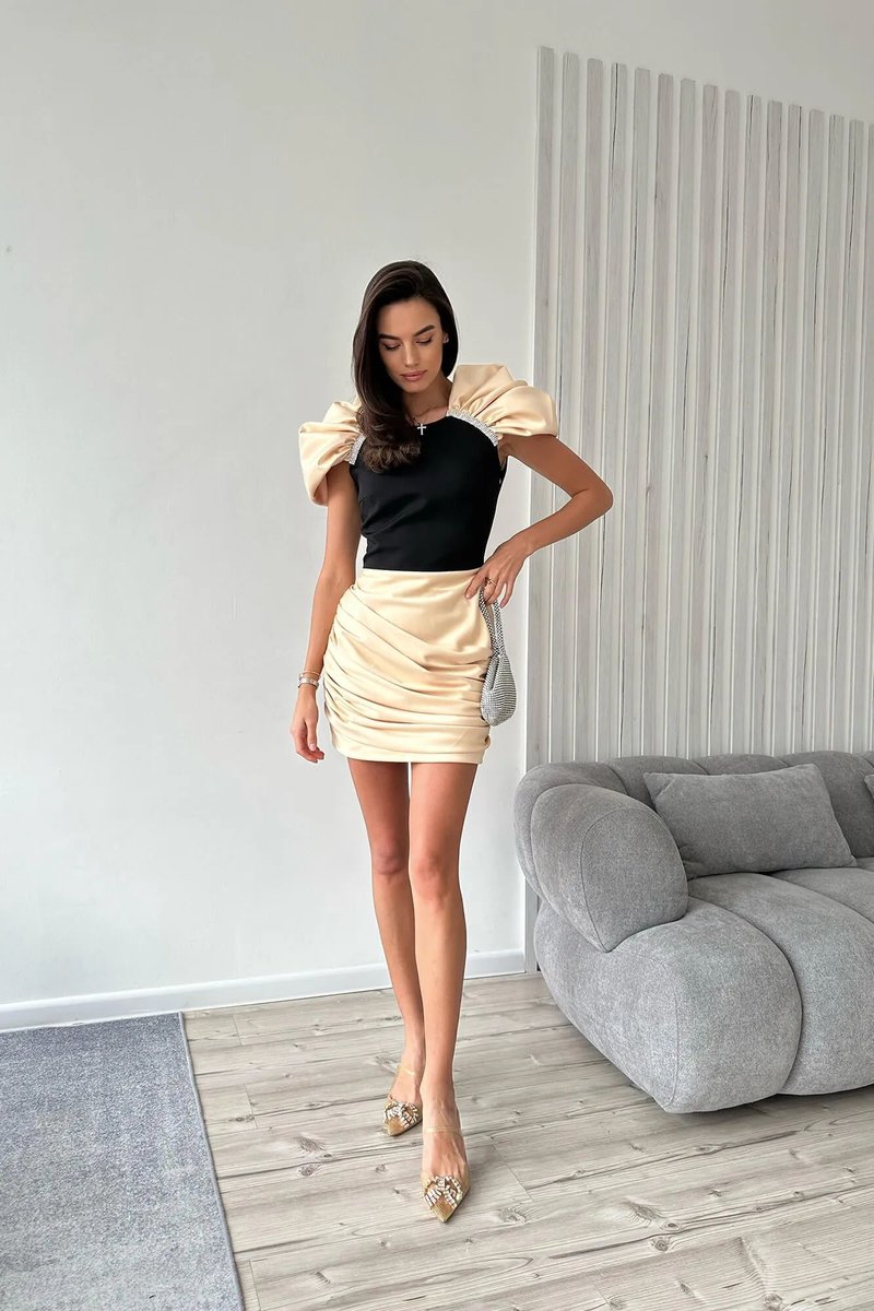 Puff Sleeve Black Top with Gold Skirt Set H6646