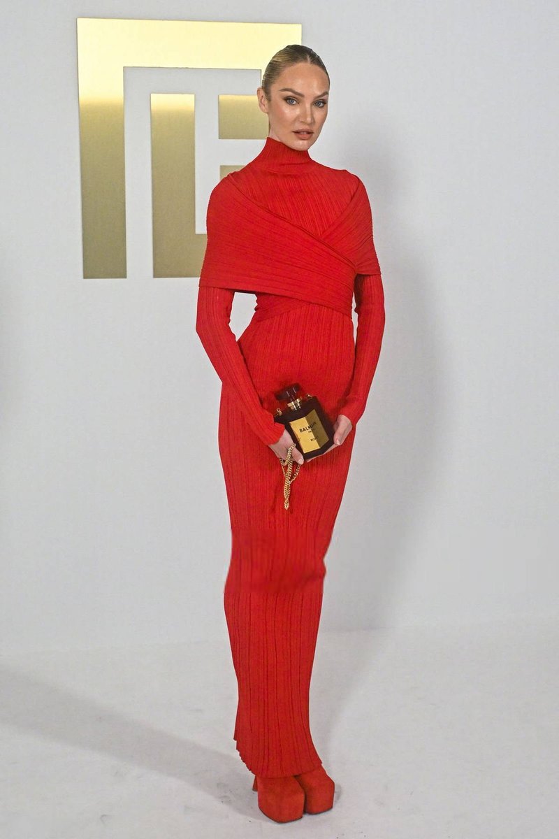 Red Ribbed Turtleneck Bodycon Dress H6518