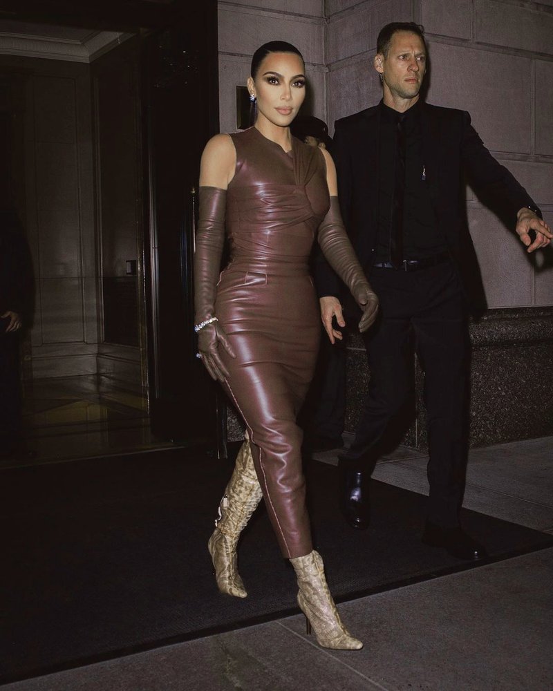 Sleek Brown Leather Sleeveless Dress H4567