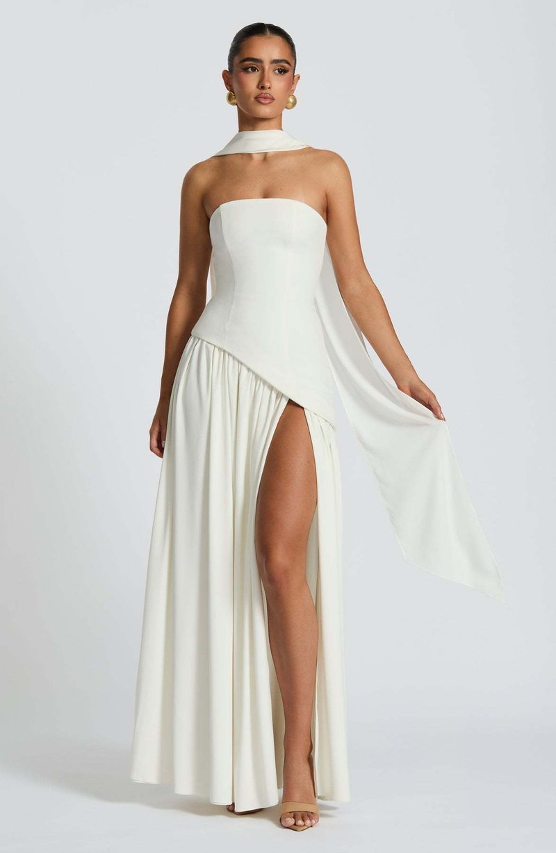 Fashion Strapless Asymmetrical Yellow Maxi Dress H7159