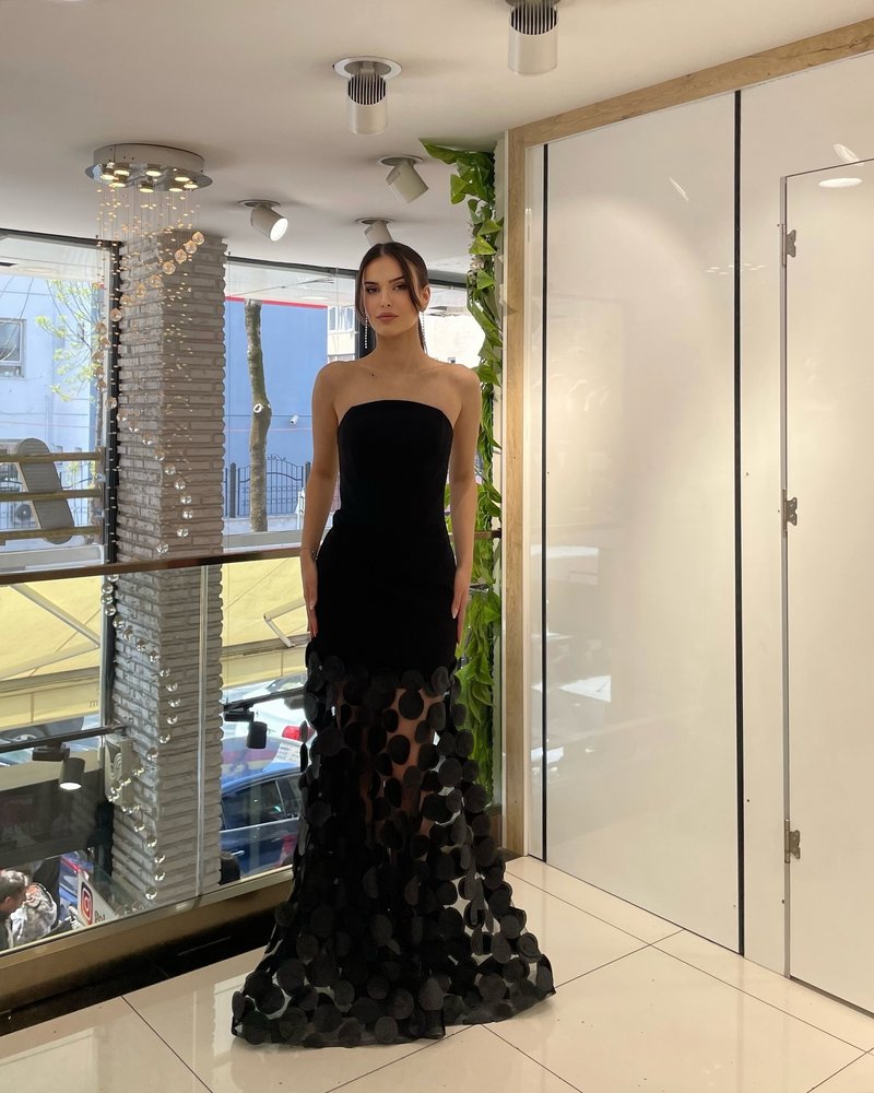 Strapless Black Circle Skirt Gown H6635