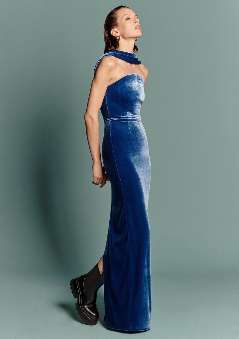 Strapless Velvet Halter Maxi Dress H6640