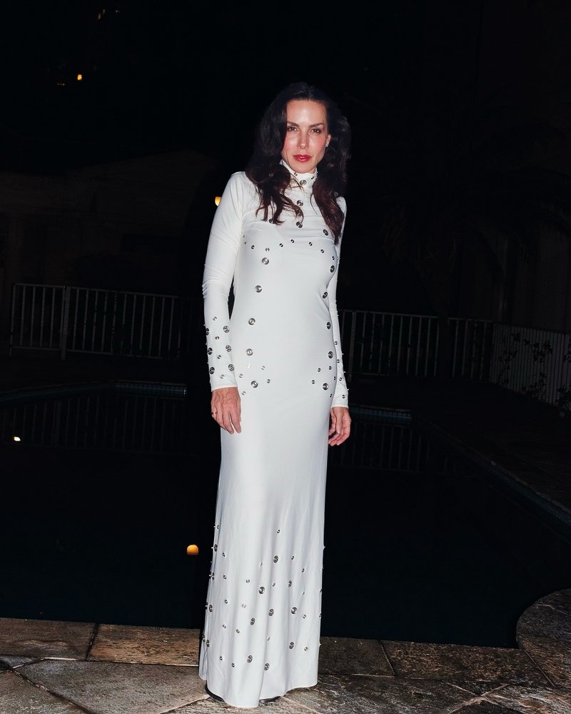 White Long Sleeve Buttoned Gown H7015