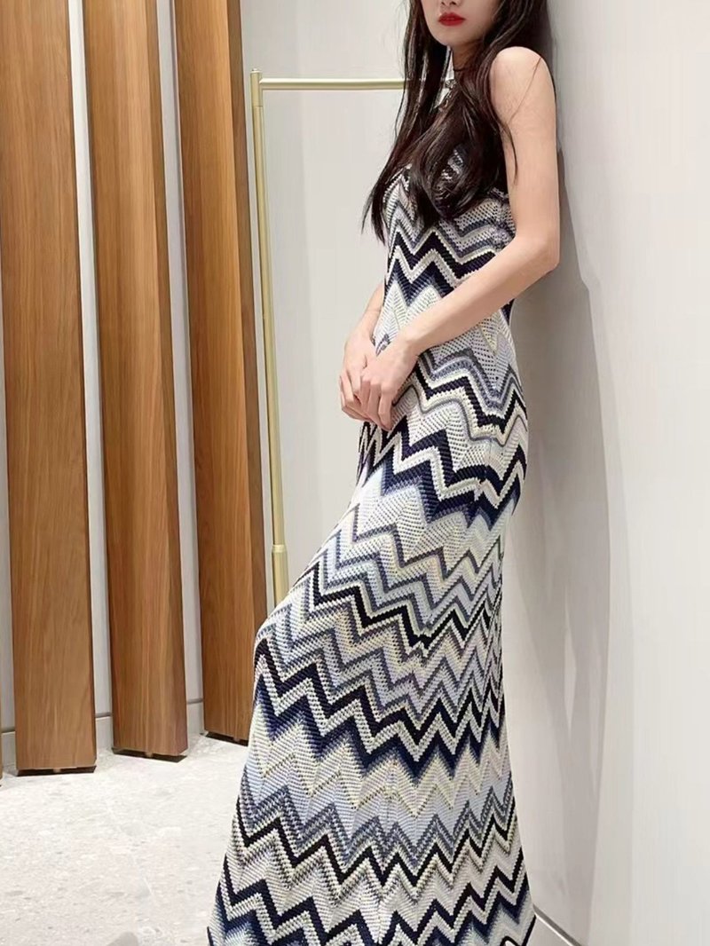 Zigzag Pattern Maxi Slip Dress H6772